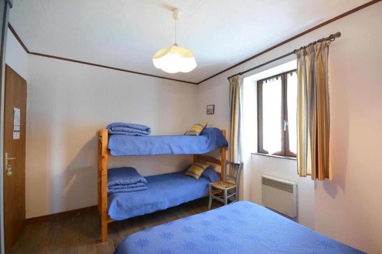 Chambre D'Hotes Au Vieux Chene Grillon Buitenkant foto